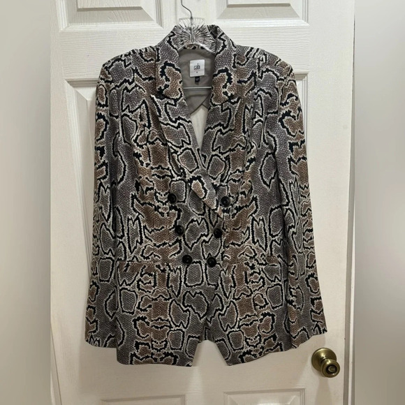 Cabi Samantha Python Snakeskin Doublebreasted Blazer Office Size 8 Neutrals - Picture 1 of 11